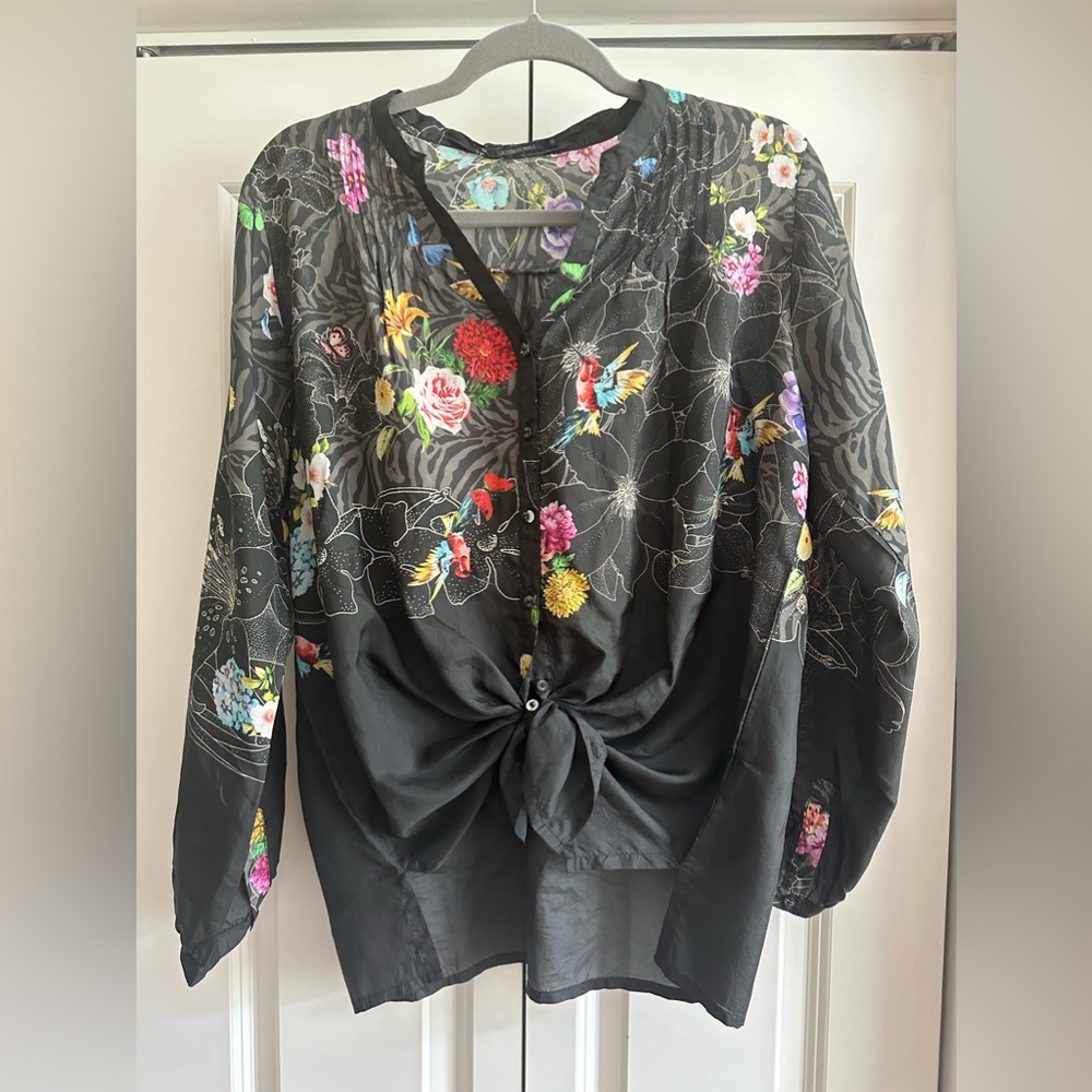 JOHNNY WAS BLOUSE SIZE MEDIUM